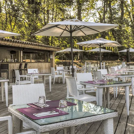 Le Moulin De Vernegues & Hotel
