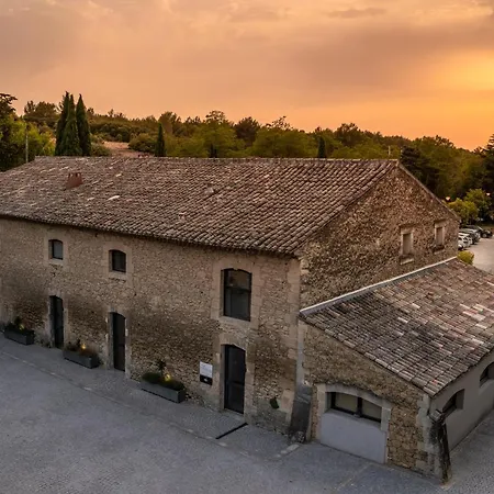 Le Moulin De Vernegues & Hotel