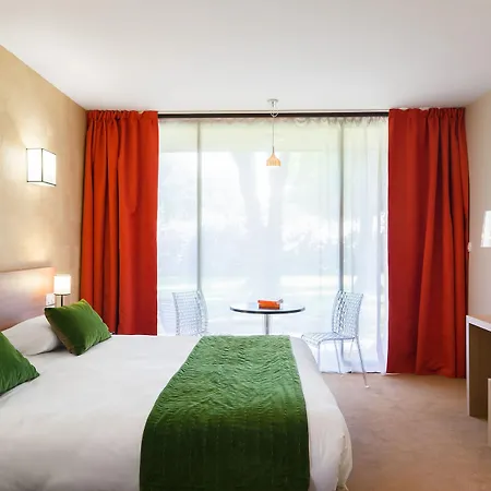 Le Moulin De Vernegues & 4*