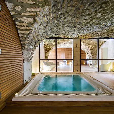 Le Moulin De Vernegues & Hotel 4*